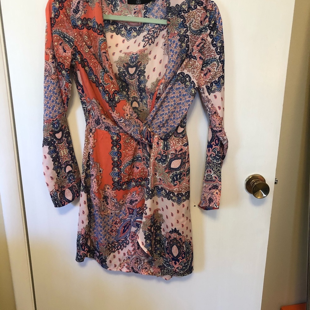 Dress - Picture 3 of 3
